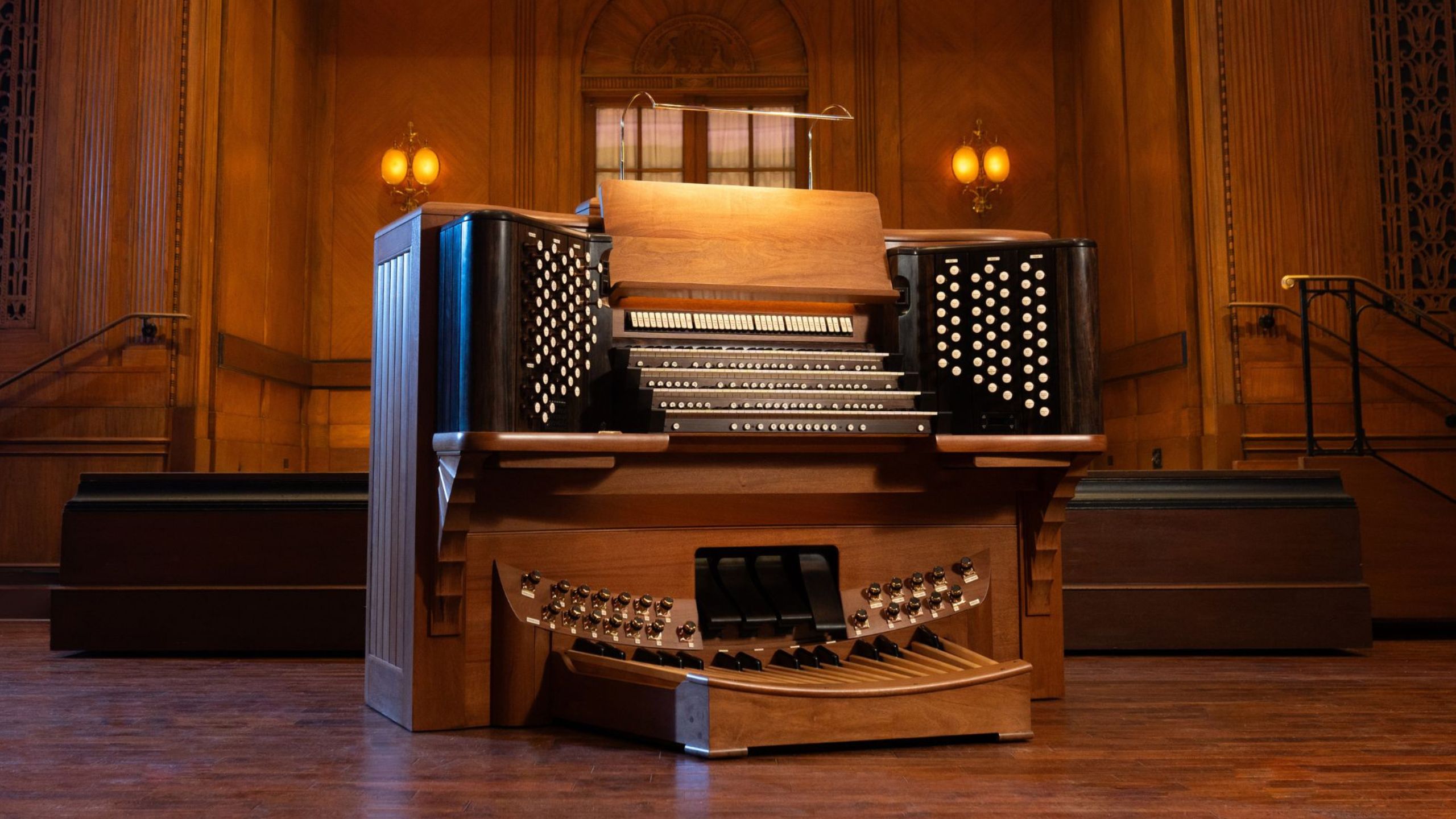 Curtis Premieres Dobson Opus 100 Pipe Organ at Dedication Recital