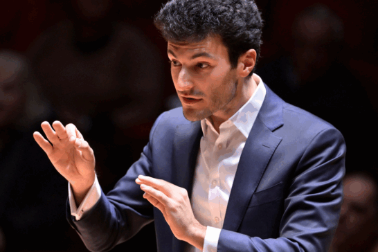 Robert Kahn ('22) Appointed Assistant Conductor of Chicago Symphony Orchestra